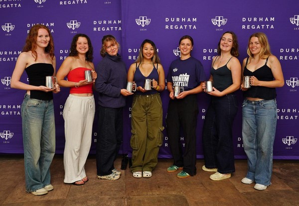 Women's Beginner Eights, Leeds University Boat Club